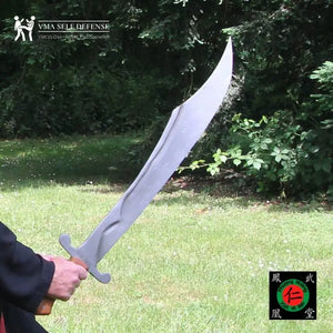 Sabre Việt Võ Đạo artisanal : lame rigide en acier, réplique du sabre de Maître Nguyễn Dân Phú