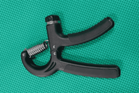 Grip Trainer Musculation Grip Strengthener Réglable 5-100kg - Renforceur Poignet Avant-Bras Avec Compteur Digital Grip Trainer Musculation Grip Strengthener Réglable 5-100kg - Renforceur Poignet Avant-Bras Avec Compteur Digital